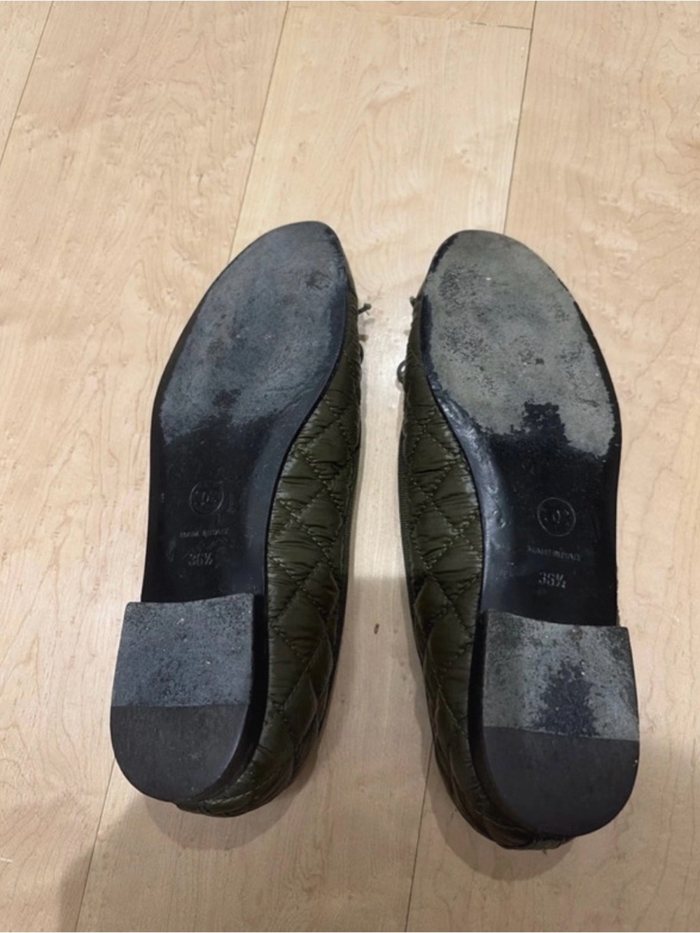 CHANEL Olive Green Leather Ballet Flats with Black Cap Toe - Picture 6 of 8